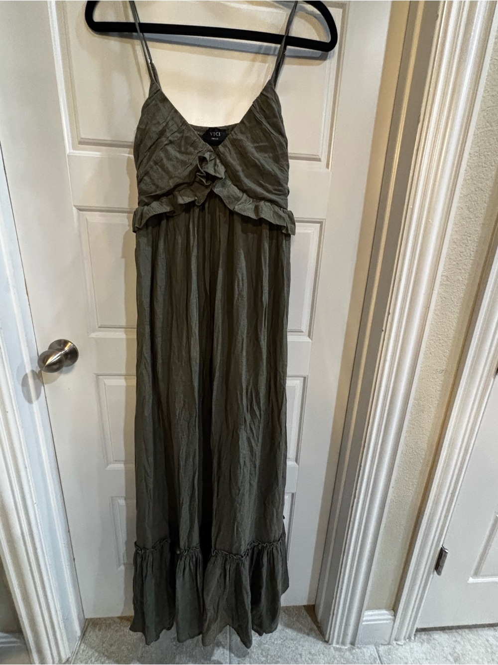 Vici Olive Maxi Dress with Ruffled Empire Waist size small